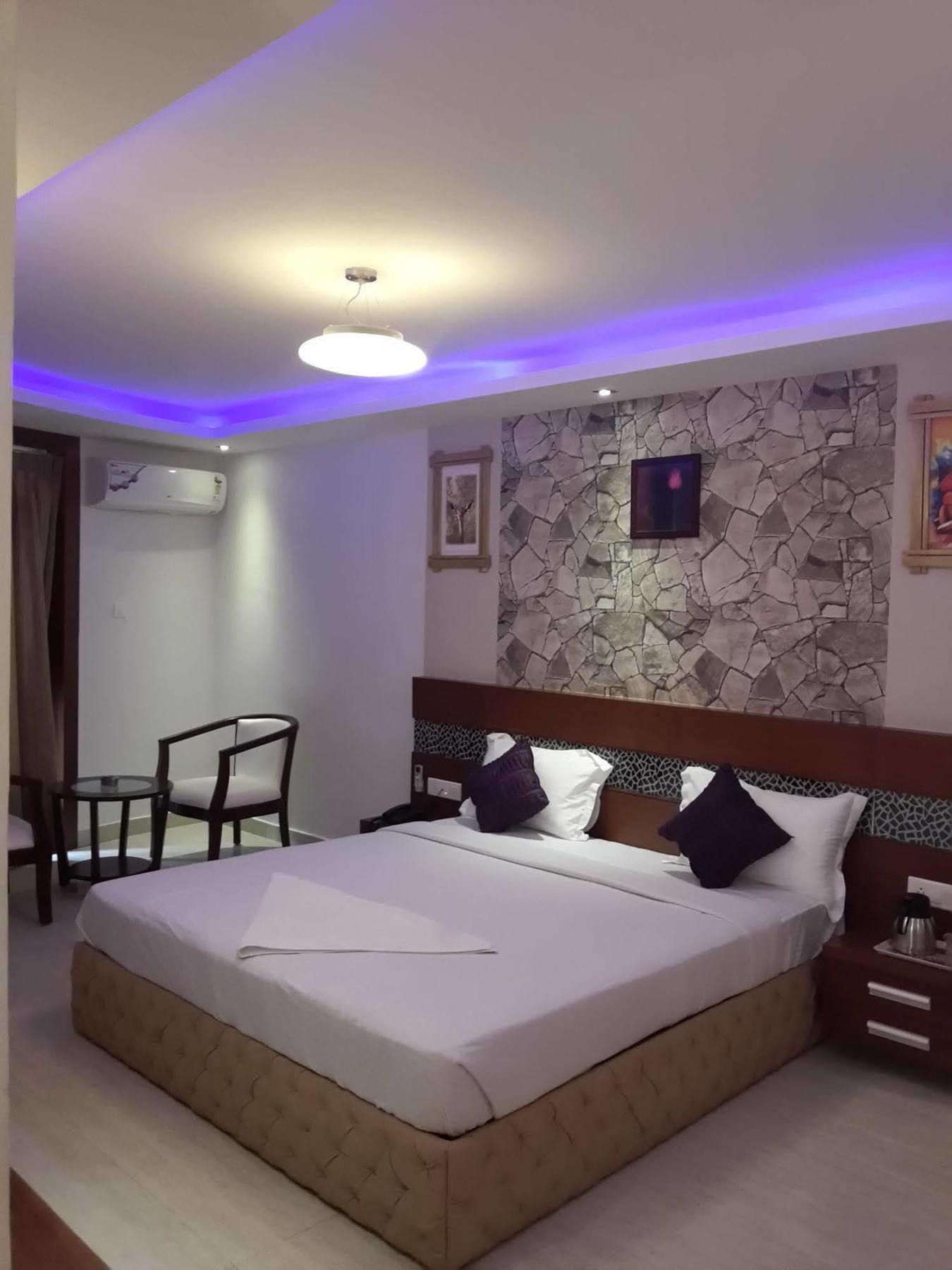 Icon Suites By Bhagini Bangalore Luaran gambar