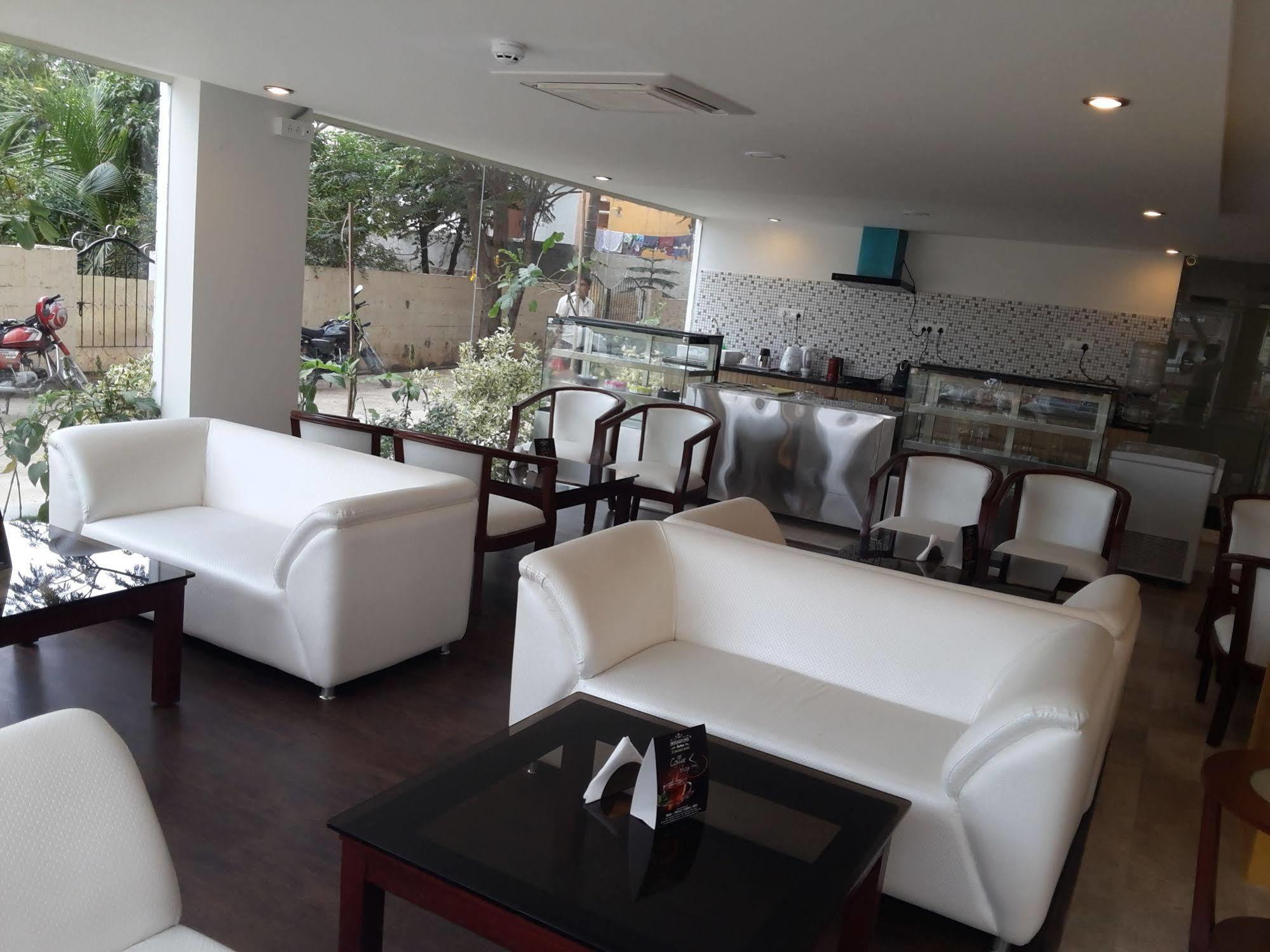 Icon Suites By Bhagini Bangalore Luaran gambar